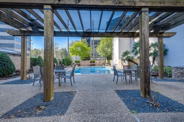 5001 Woodway Drive 1304, Houston, TX 77056