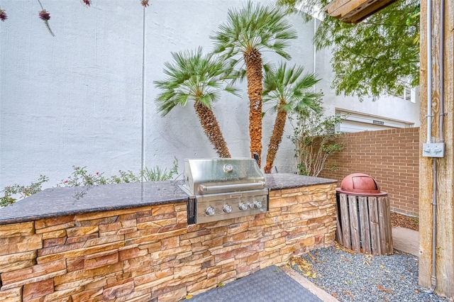 5001 Woodway Drive 1304, Houston, TX 77056