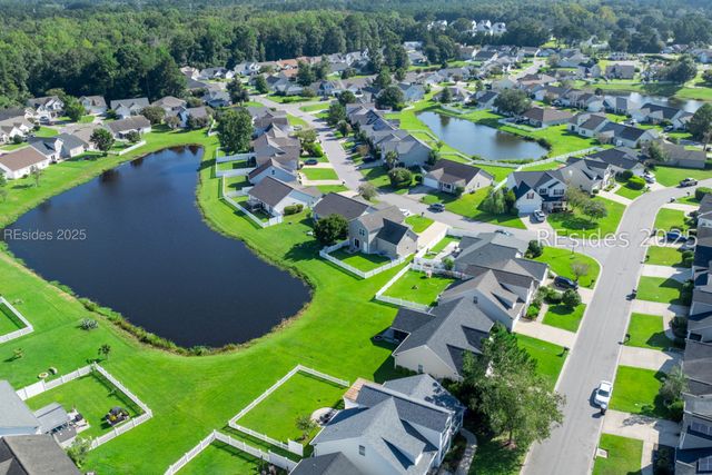 18 Hollowtail Dr, Bluffton, SC 29910