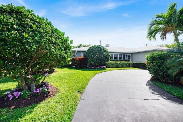 1298 NW 4th St, Boca Raton, FL 33486