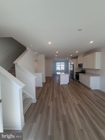 75 MORGANS MILL RD, Sicklerville, NJ 08081