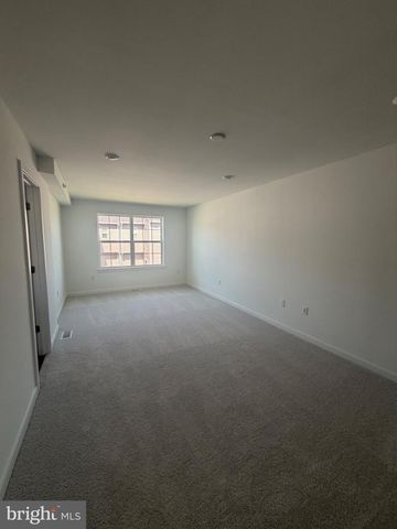 75 MORGANS MILL RD, Sicklerville, NJ 08081