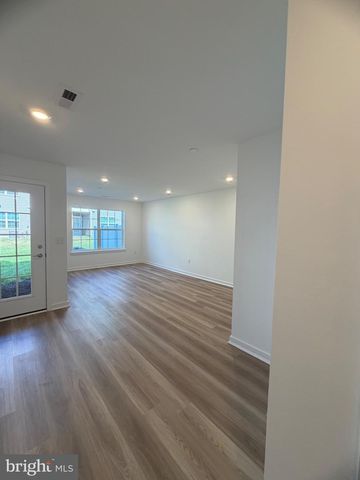 75 MORGANS MILL RD, Sicklerville, NJ 08081