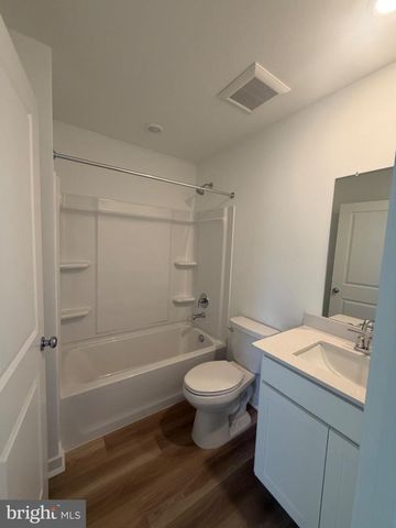 75 MORGANS MILL RD, Sicklerville, NJ 08081