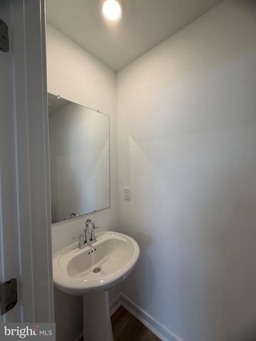 75 MORGANS MILL RD, Sicklerville, NJ 08081