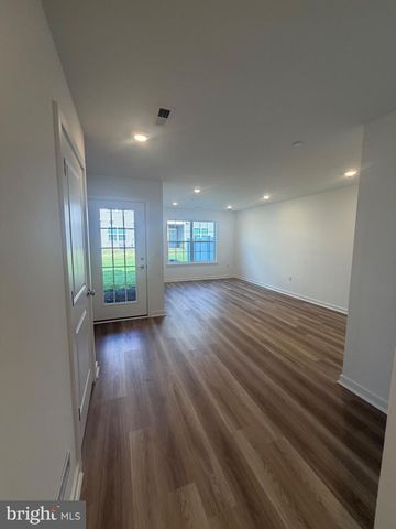 75 MORGANS MILL RD, Sicklerville, NJ 08081