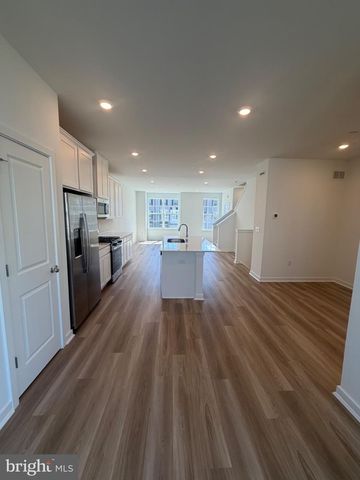 75 MORGANS MILL RD, Sicklerville, NJ 08081