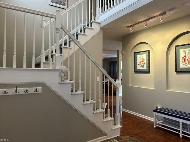 1821 Somersby LN, Virginia Beach, VA 23456