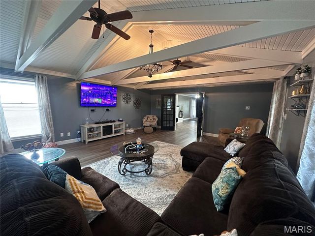 303 Kennedy Drive, Sikeston, MO 63801