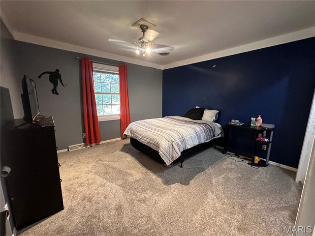 303 Kennedy Drive, Sikeston, MO 63801