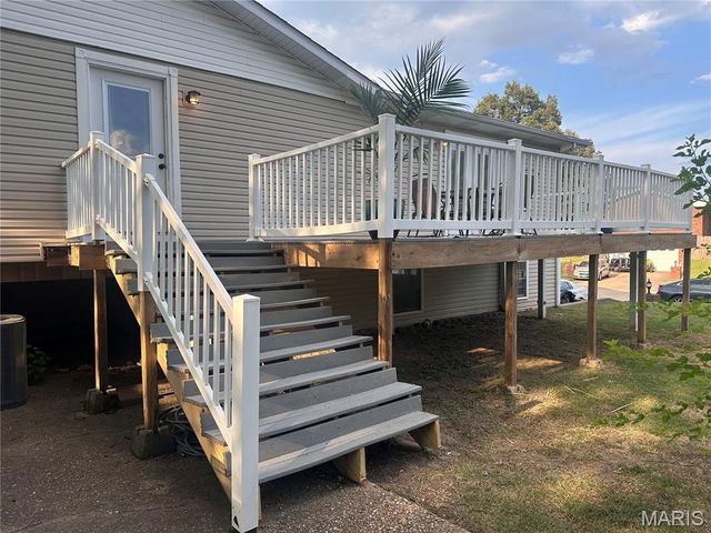 303 Kennedy Drive, Sikeston, MO 63801