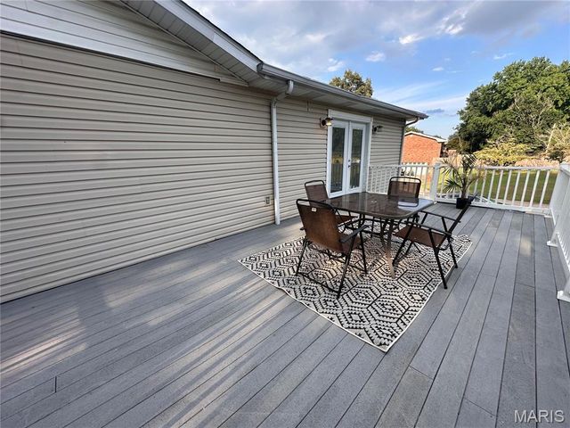 303 Kennedy Drive, Sikeston, MO 63801