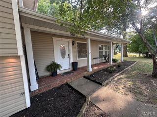 303 Kennedy Drive, Sikeston, MO 63801
