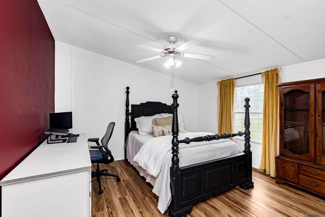 32438 Weiss Rd, Walker, LA 70785