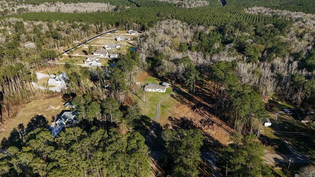 32438 Weiss Rd, Walker, LA 70785