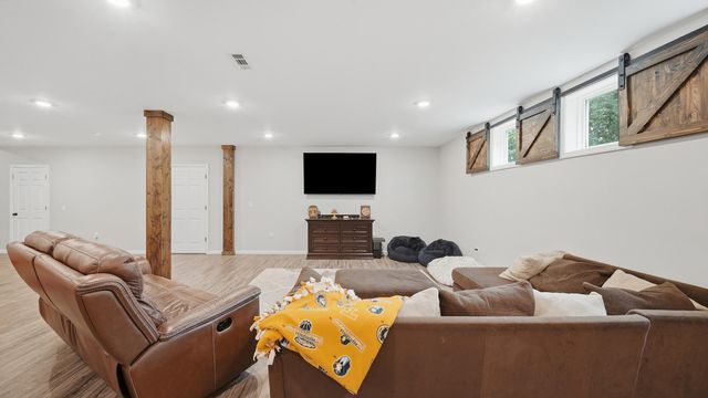 557 Knobb Hill Drive NW, Cleveland, TN 37312