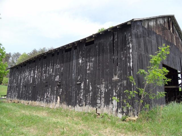 521 Artville Road, Wellington, KY 40387