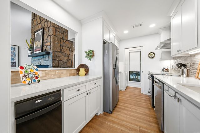 304 Lookout Pt Apt A4, Hot Springs, AR 71913
