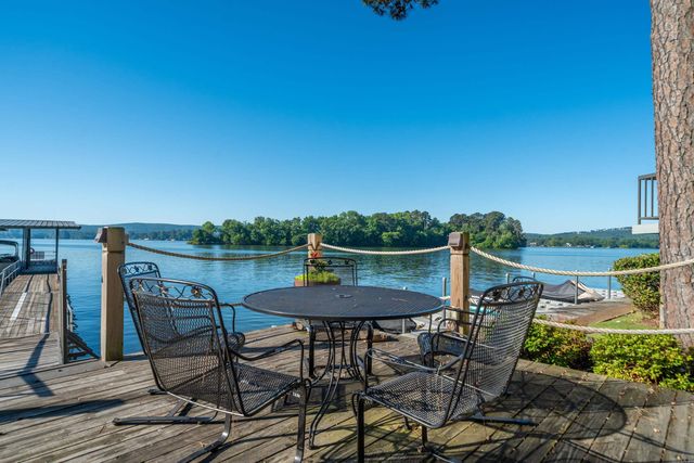 304 Lookout Pt Apt A4, Hot Springs, AR 71913