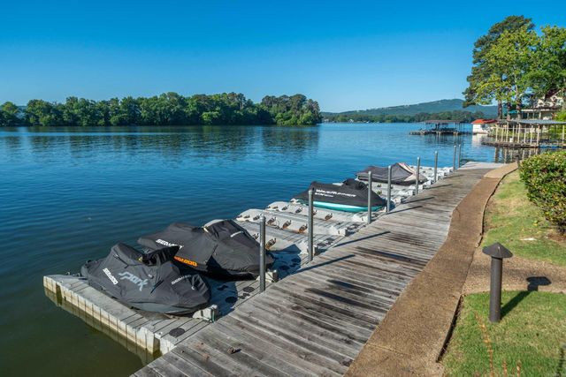 304 Lookout Pt Apt A4, Hot Springs, AR 71913