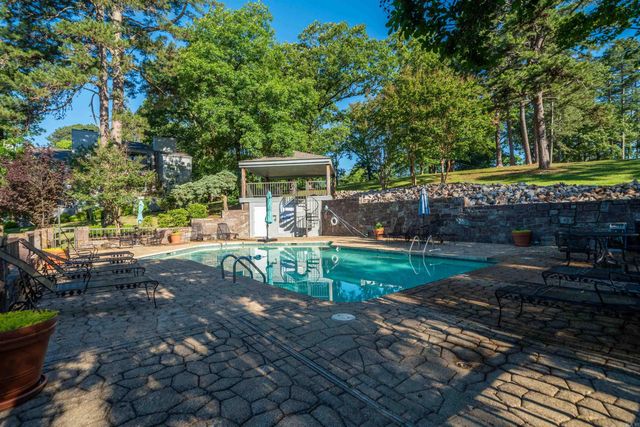 304 Lookout Pt Apt A4, Hot Springs, AR 71913