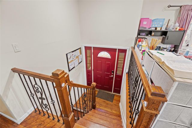 85 Bedford Avenue, Freeport, NY 11520