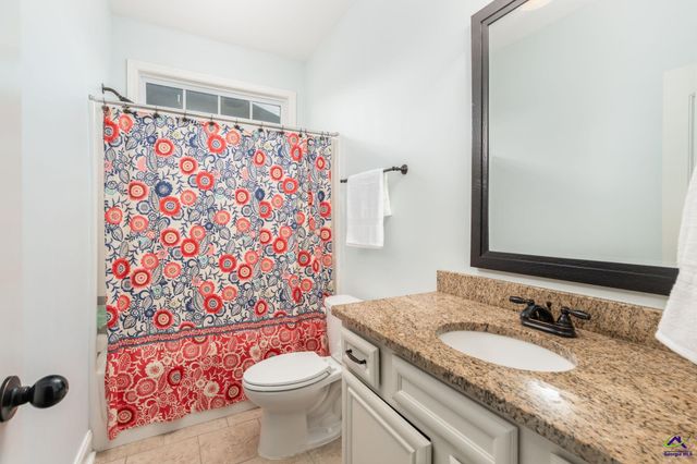 227 Misty Valley Lane, Bonaire, GA 31005