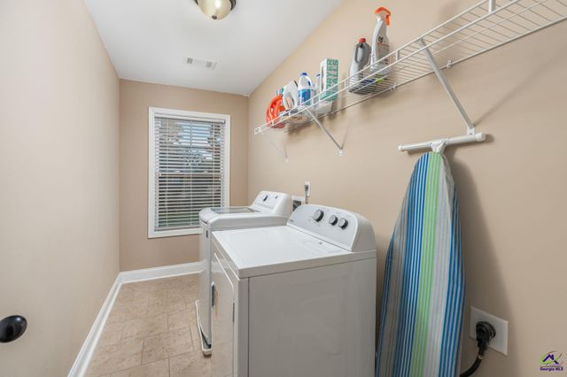 227 Misty Valley Lane, Bonaire, GA 31005