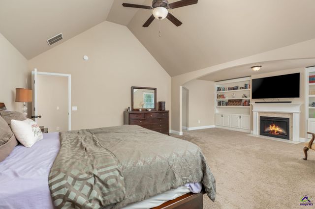 227 Misty Valley Lane, Bonaire, GA 31005