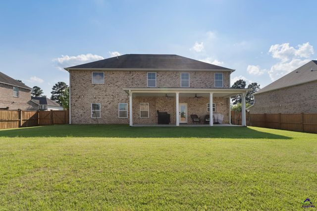 227 Misty Valley Lane, Bonaire, GA 31005