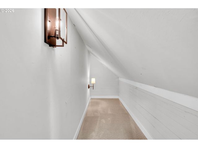 2307 Ne EVERETT St, Portland, OR 97232