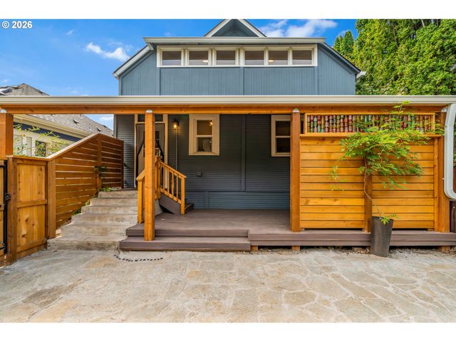2307 Ne EVERETT St, Portland, OR 97232