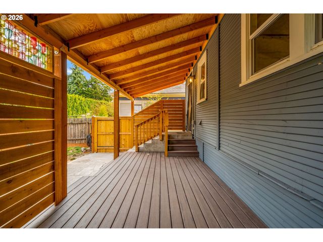 2307 Ne EVERETT St, Portland, OR 97232
