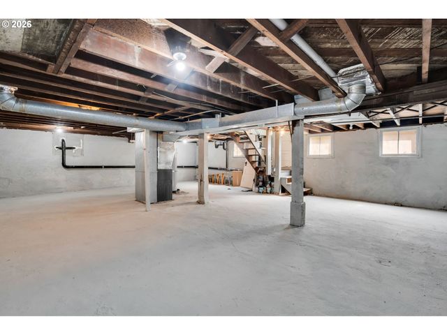 2307 Ne EVERETT St, Portland, OR 97232