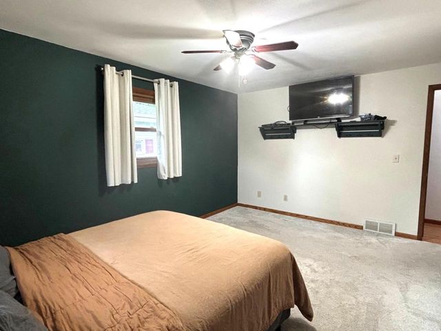 532 WILLOW DRIVE, Kaukauna, WI 54130