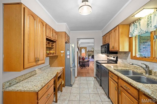 1418 W Main Street, Collinsville, IL 62234