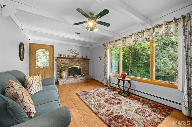 1418 W Main Street, Collinsville, IL 62234