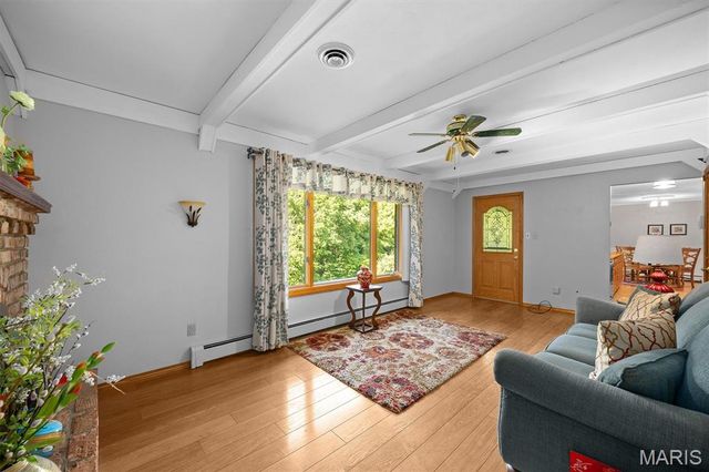 1418 W Main Street, Collinsville, IL 62234