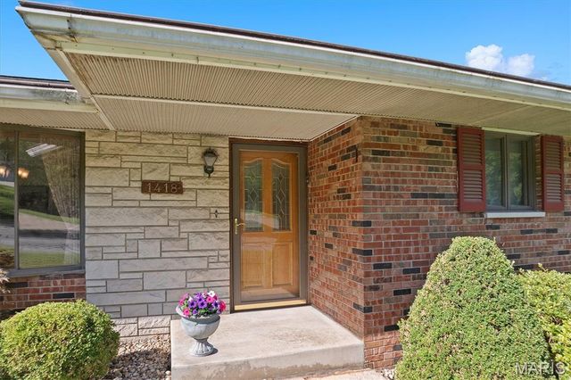 1418 W Main Street, Collinsville, IL 62234