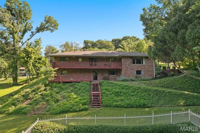 1418 W Main Street, Collinsville, IL 62234