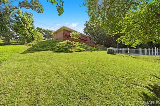 1418 W Main Street, Collinsville, IL 62234