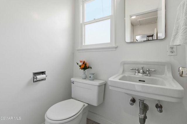 21331 Dumetz Road, Woodland Hills, CA 91364