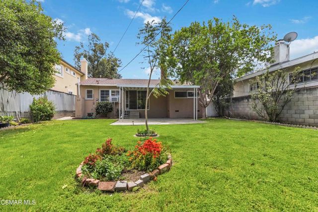 21331 Dumetz Road, Woodland Hills, CA 91364