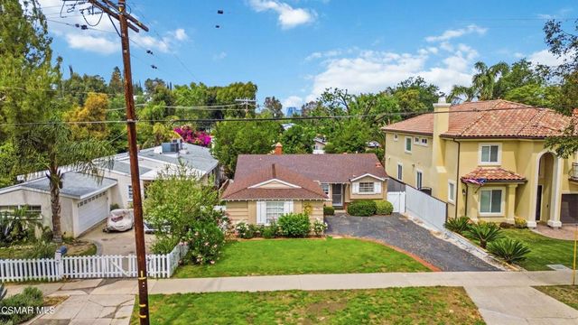 21331 Dumetz Road, Woodland Hills, CA 91364