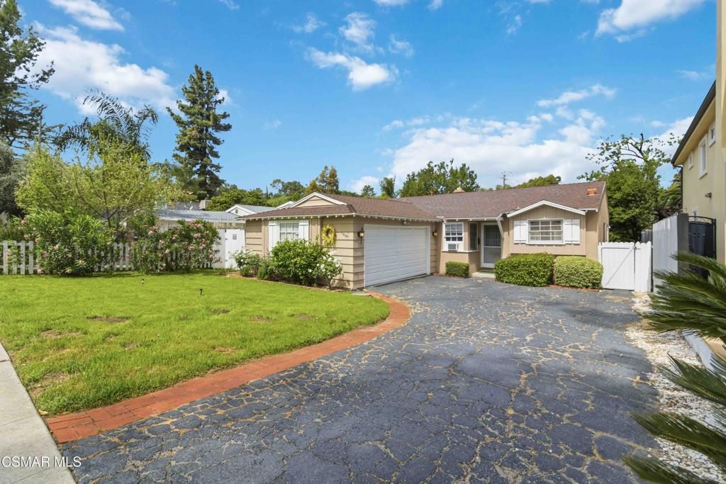 21331 Dumetz Road, Woodland Hills, CA 91364