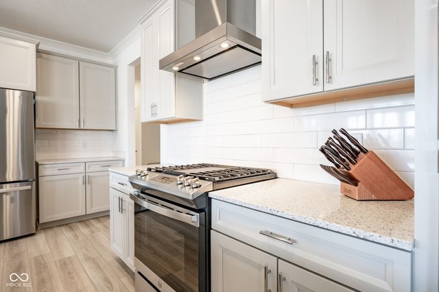 1041 Elmwood Lane, Greenwood, IN 46143