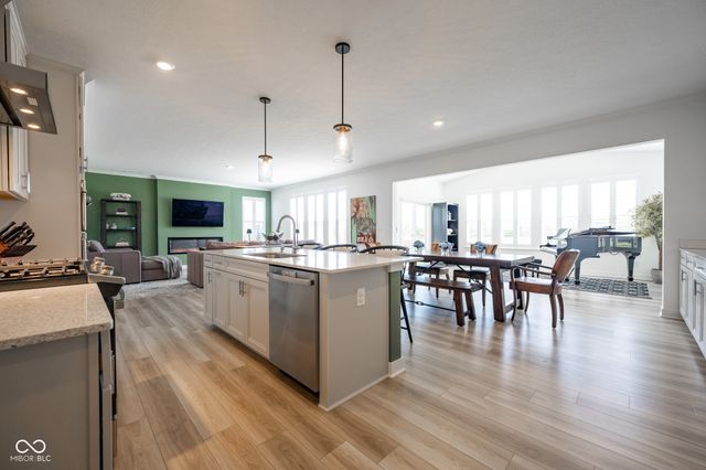 1041 Elmwood Lane, Greenwood, IN 46143