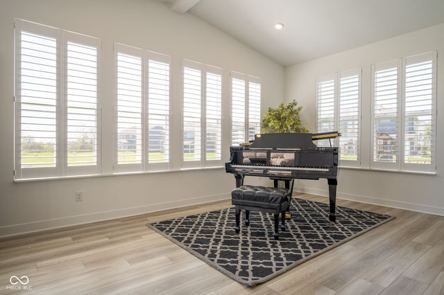 1041 Elmwood Lane, Greenwood, IN 46143