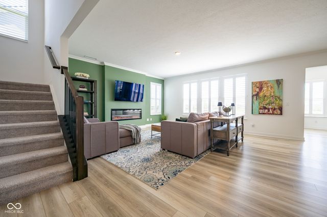 1041 Elmwood Lane, Greenwood, IN 46143