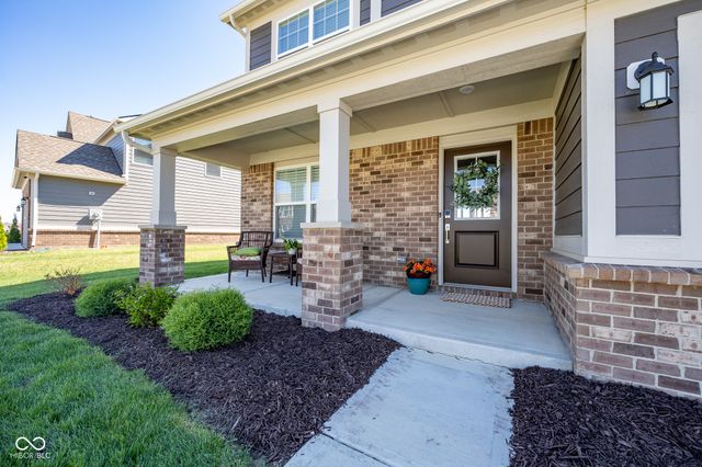 1041 Elmwood Lane, Greenwood, IN 46143